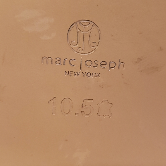Marc Joseph New York Women's bootie. - Picture 3 of 5